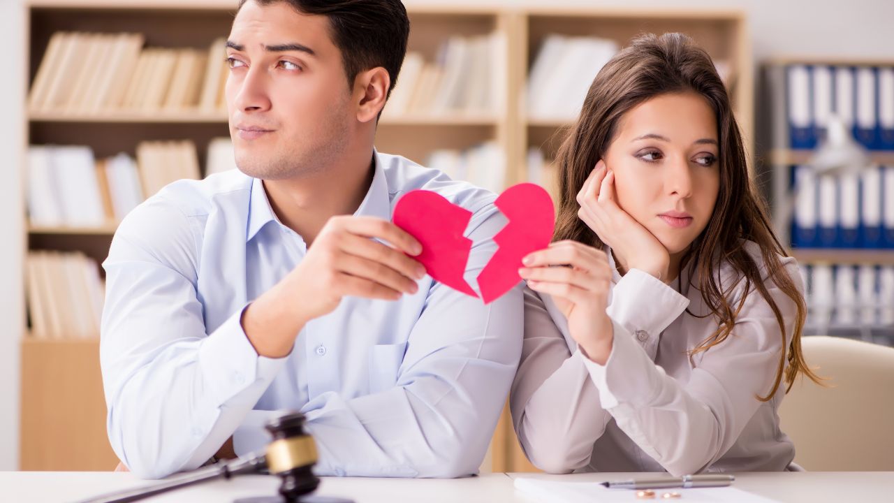 ​Cum decurge procesul de divorț la notar?
