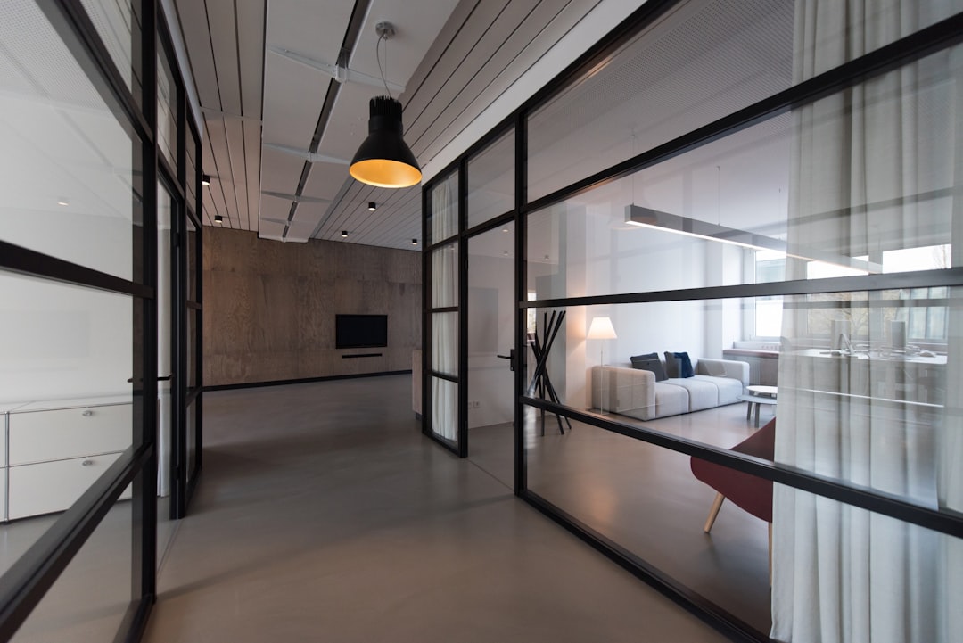 Ghid pentru decorarea casei în stil minimalist