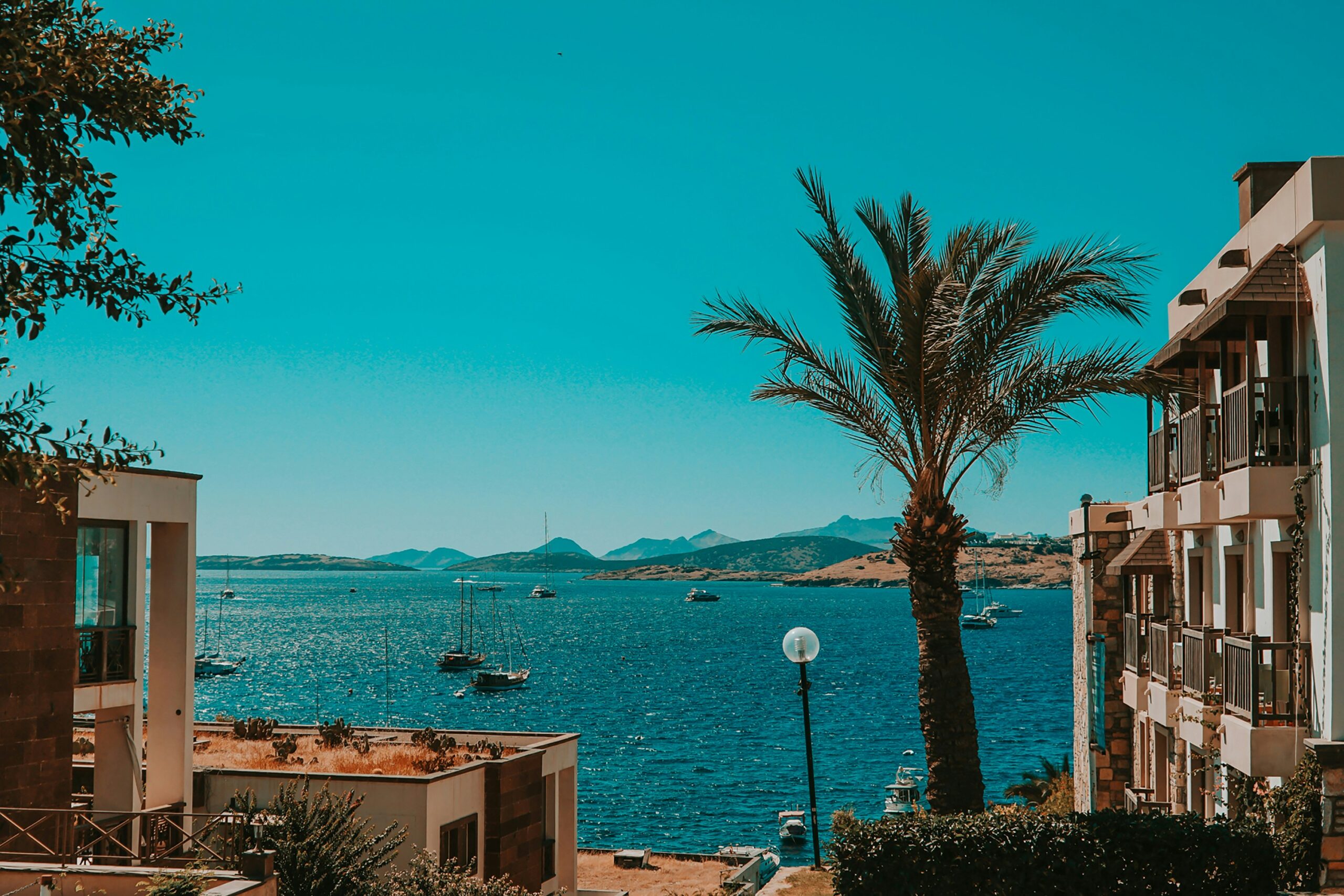 Turul Peninsulei Bodrum: Ghidul celor mai frumoase plaje, de la Gumbet la Yalikavak